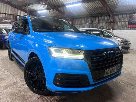 AUDI Q7 3.0 TDI V6 S line