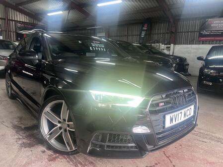 AUDI S3 2.0 TFSI Black Edition
