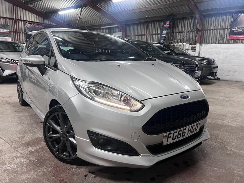 FORD FIESTA 1.0 T EcoBoost ST-Line