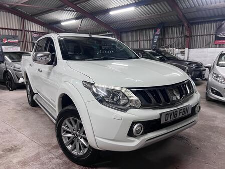MITSUBISHI L200 2.4 DI-D DC Warrior