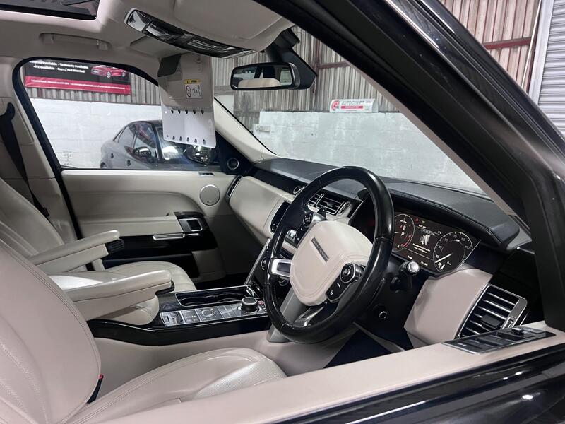 LAND ROVER RANGE ROVER