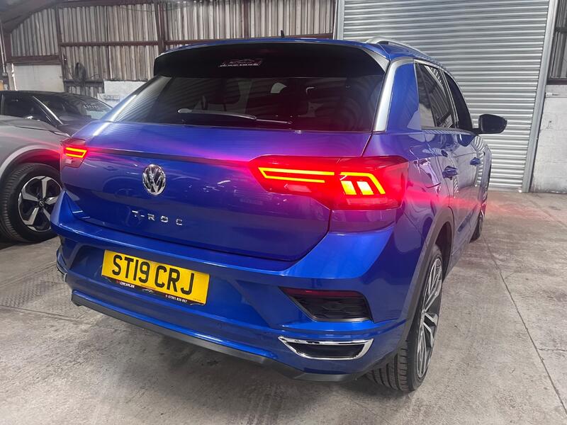 VOLKSWAGEN T-ROC