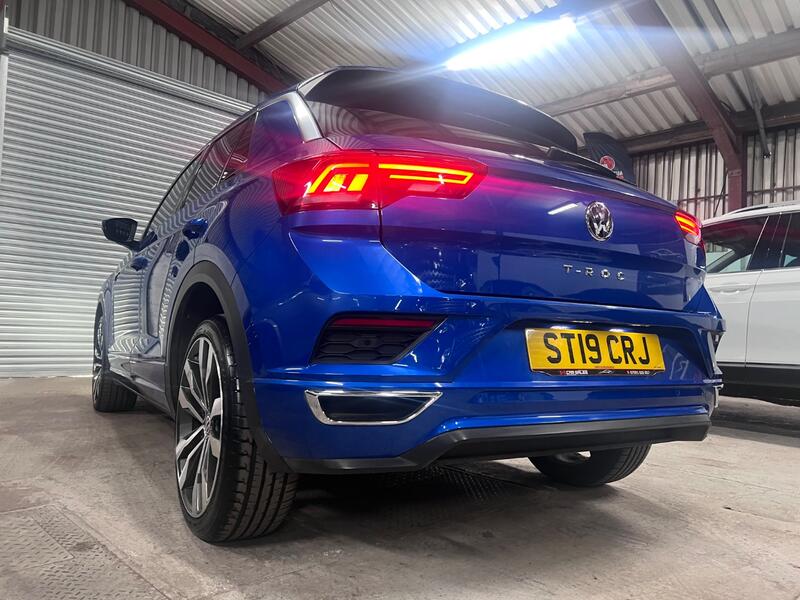 VOLKSWAGEN T-ROC