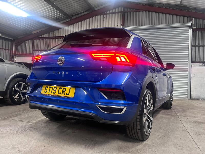 VOLKSWAGEN T-ROC