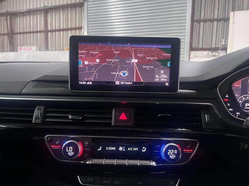 AUDI A4 AVANT