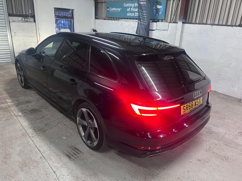 AUDI A4 AVANT