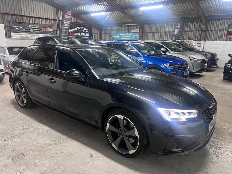 AUDI A4 AVANT