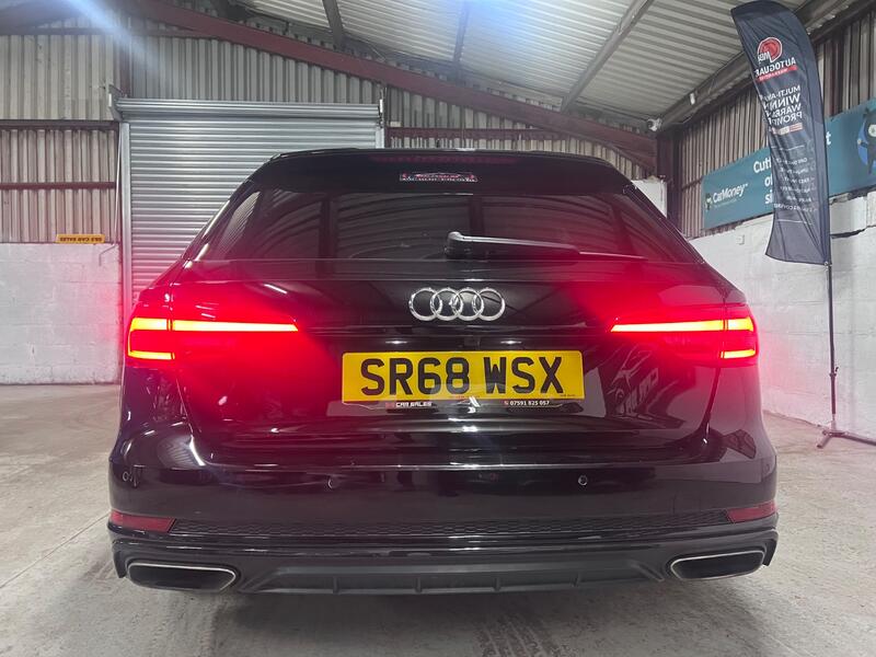 AUDI A4 AVANT
