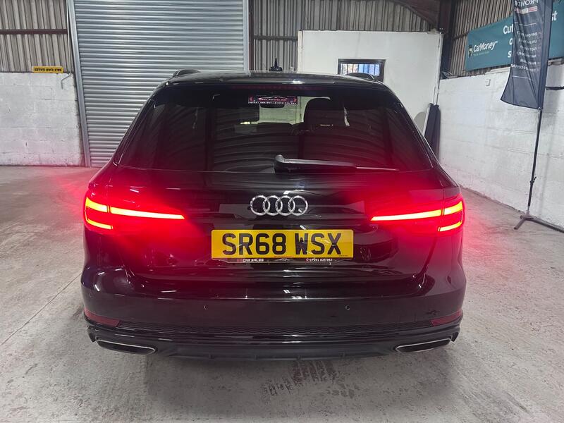 AUDI A4 AVANT