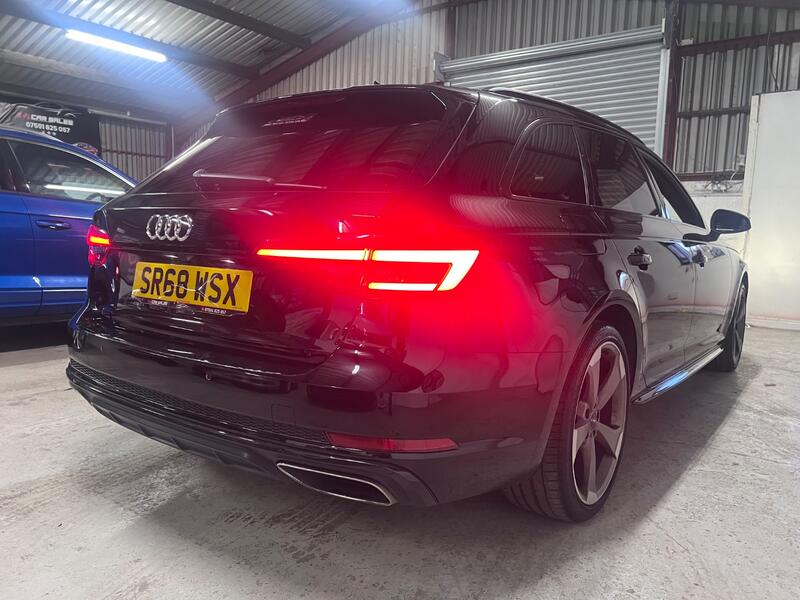 AUDI A4 AVANT