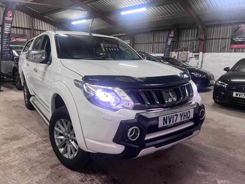 MITSUBISHI L200 2.4 DI-D DC Warrior