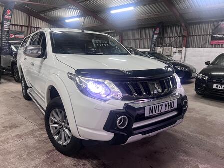 MITSUBISHI L200 2.4 DI-D DC Warrior