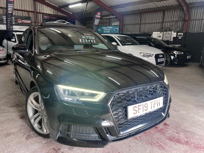 AUDI A3 1.5 TFSI CoD 35 S line