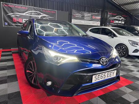 TOYOTA AVENSIS 1.8 V-Matic Business Edition Plus
