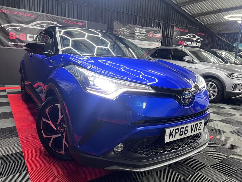 TOYOTA C-HR 1.8 VVT-h Dynamic