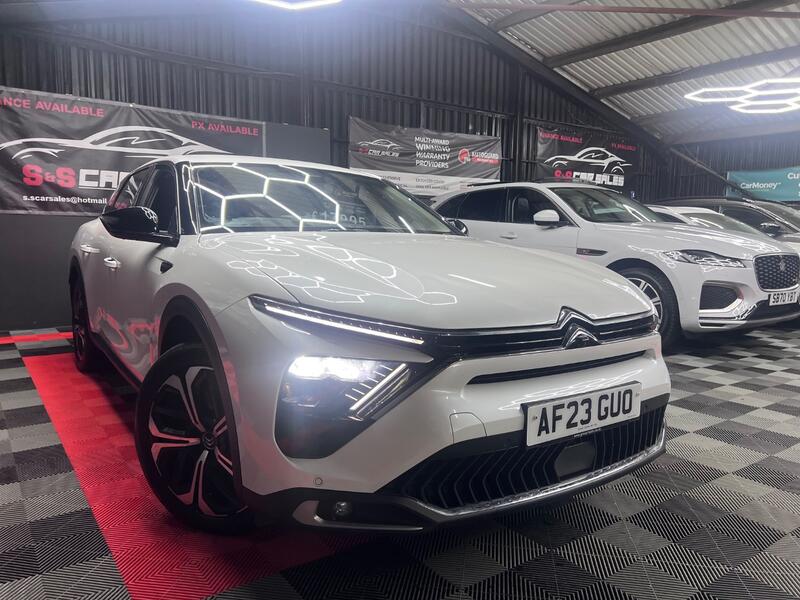 CITROEN C5 1.6 12.4kWh Shine Plus